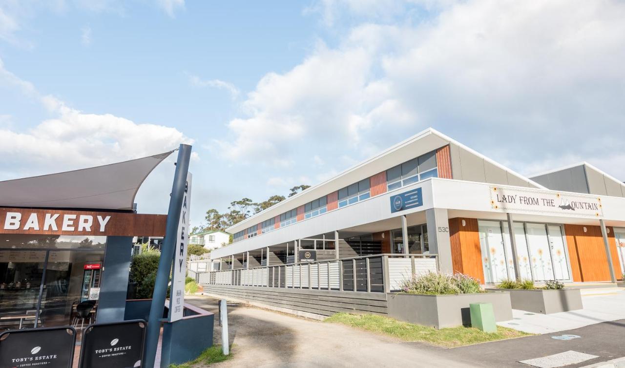 The Hub Bicheno Motel Exterior photo